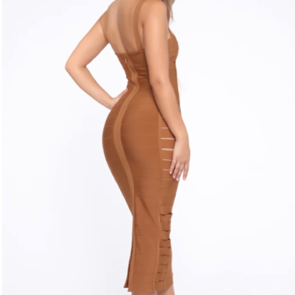 Women’s Bandage dress with side slits zips on the back